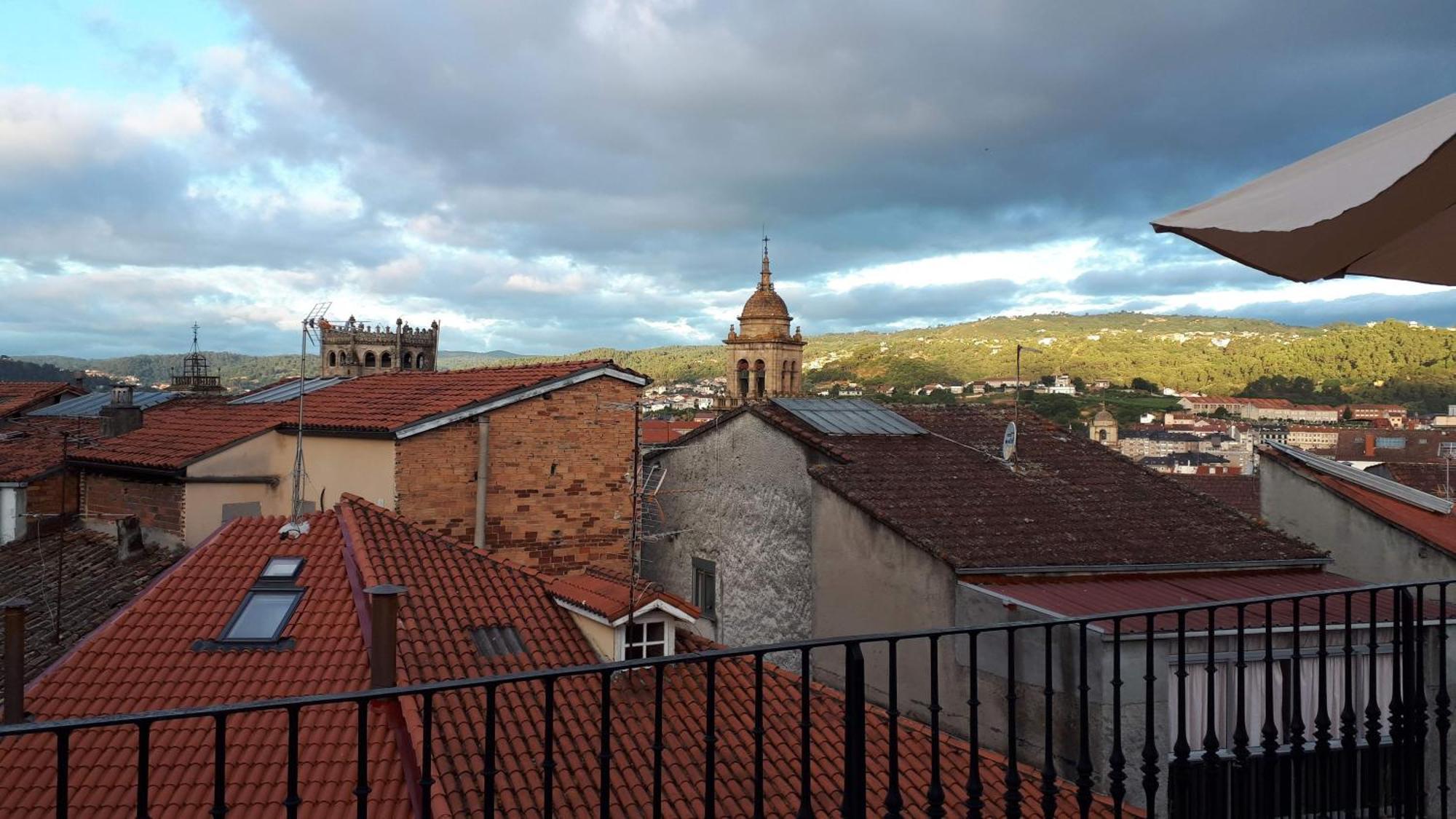 Apartamento Con Terraza En El Casco Historico أورينس المظهر الخارجي الصورة