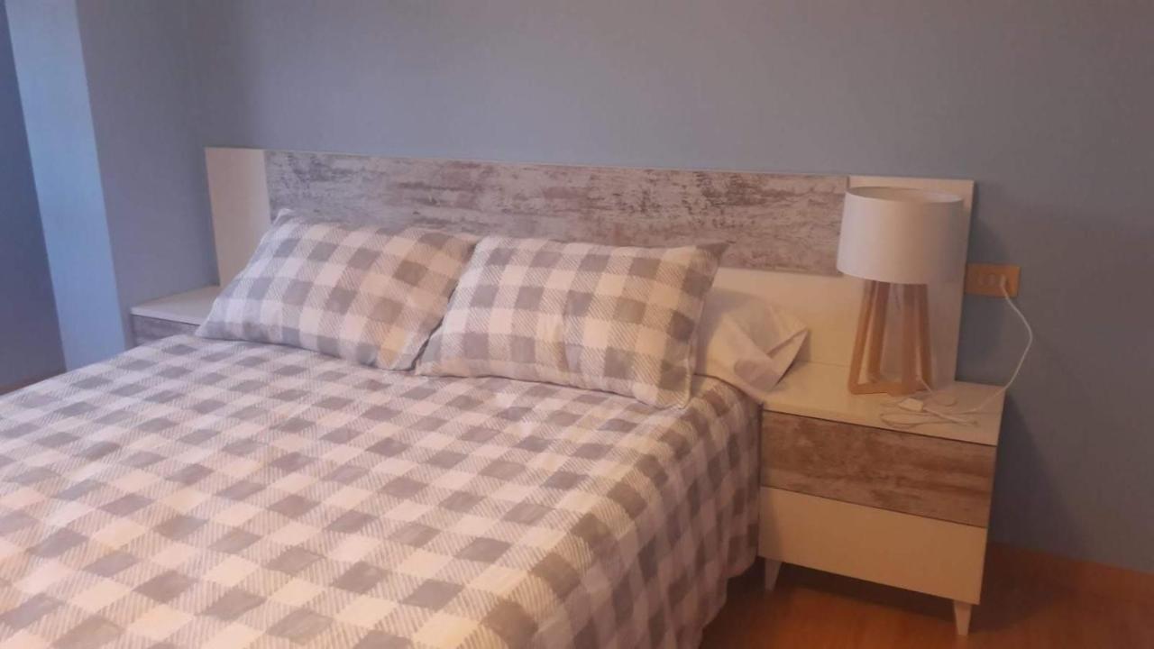 Apartamento Con Terraza En El Casco Historico أورينس المظهر الخارجي الصورة